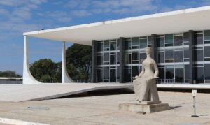 STF mantém limite para compensação de créditos tributários judiciais